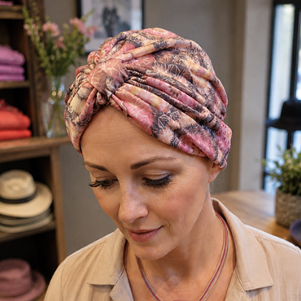 Hoedenwinkel Hoedtique Mary Stoop Heusden Chemo Mutsen