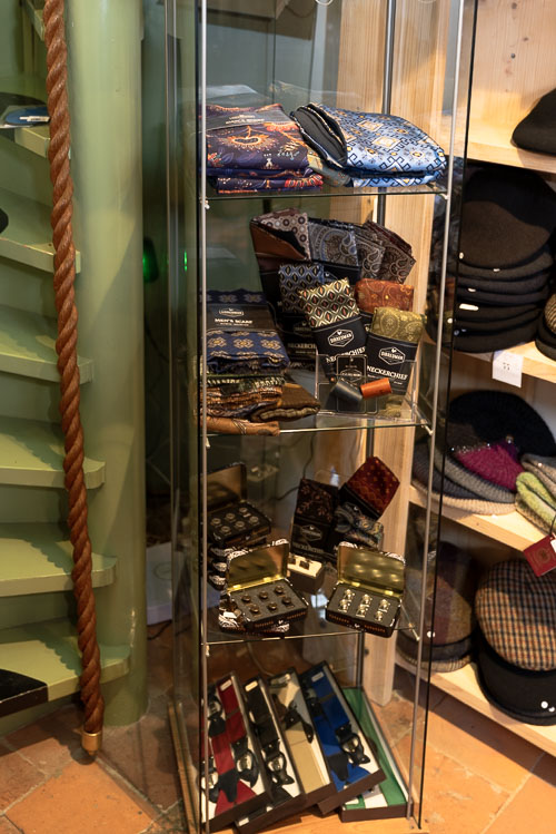 Hoedtique Mary StoopEngstraat 9 Heusden vestingHoedenwinkelWinkel ruimte_17